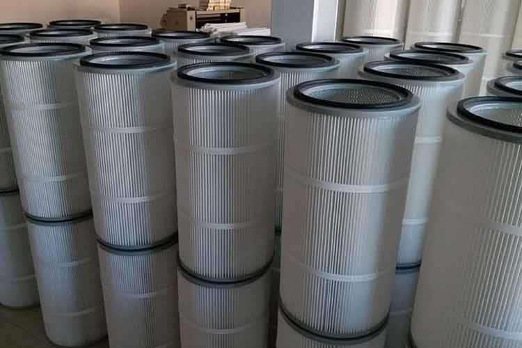 聚酯纤维开云在线注册-开云（中国）若排出口含尘浓度增大，表明已有滤芯破漏，应及时更换除尘滤芯